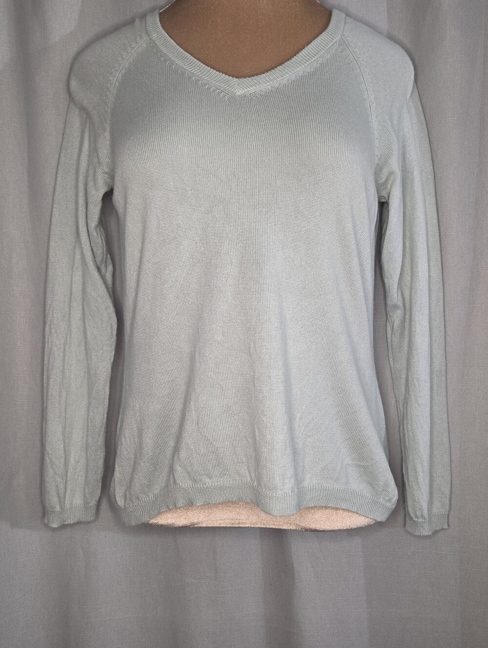 Blushe By Spiegel Classic V-Neck Women's Silk And Cashmere Sweater - Light Mint